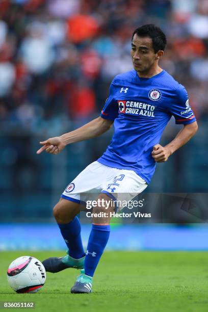 Rafael Baca of Cruz Azul drives the ball during the fifth round match between Cruz Azul and Atlas as part of the Torneo Apertura 2017 Liga MX at Azul...