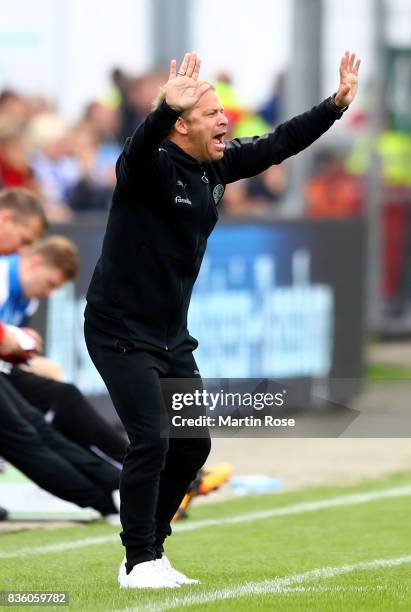 Markus Anfang, head coach of Kiel gestures during the Second Bundesliga match between Holstein Kiel and SpVgg Greuther Fuerth at Holstein-Stadion on...