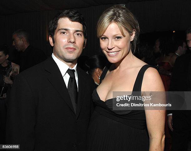 Scott Phillips and Julie Bowen at the PEOPLE/Entertainment Industry Foundation SAG Awards party *EXCLUSIVE* 12866_DK_0038.jpg