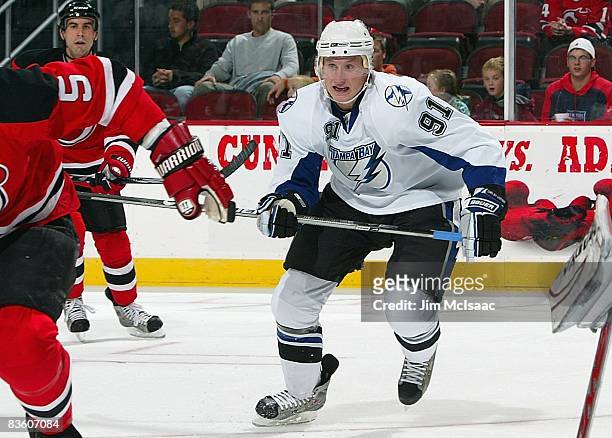 Steven Stamkos of the Tampa Bay Lightning skates against the New Jersey Devils at the Prudential Center on November 5, 2008 in Newark, New Jersey.The...
