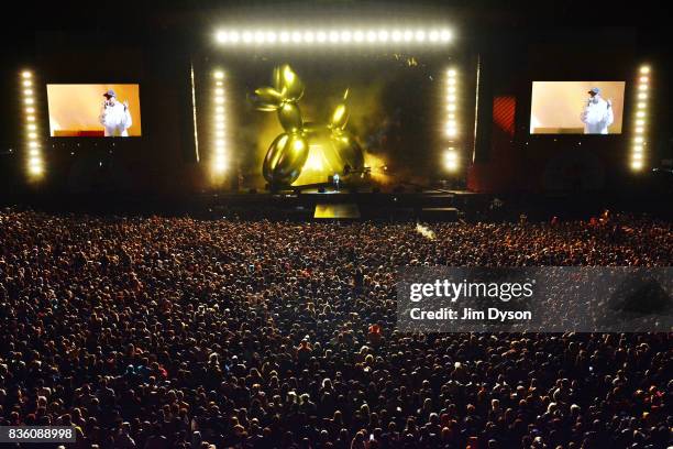 Jay Z performs live on stage during V Festival 2017 at Hylands Park on August 20, 2017 in Chelmsford, England.