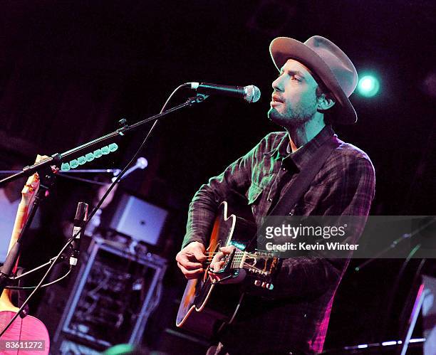 Musician Jakob Dylan performs at Rachel Fuller's "In The Attic", presented by Best Buy, at the Troubador on November 7, 2008 in West Hollywood,...