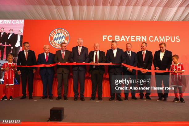 Jan-Christian Dreesen, COO of FC Bayern Muenchen, Walter Mennekes, Vice-President of FC Bayern Muenchen, Karl Hopfner, Horst Seehofer, Bavarian...