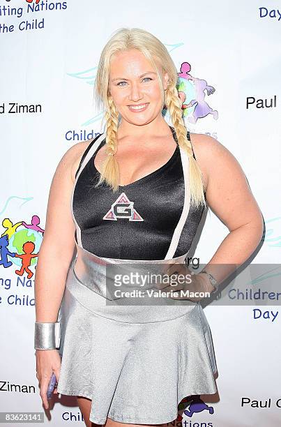Personality Robin Coleman attends Children Uniting Nations 10th Annual Day of the child on November 9, 2008 in Santa Monica, California.