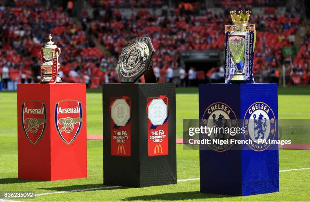 Comunitty Shield 1,186 Fa Community Shield 2017 Stock Photos, High-Res Pictures, and ...