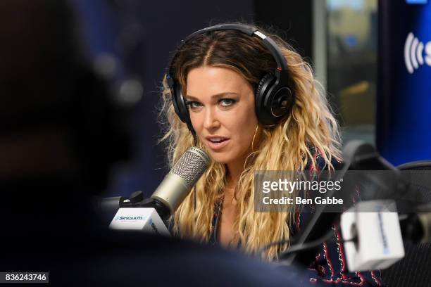 Singer/songwriter Rachel Platten visits 'The Morning Mash Up' on SiriusXM Hits 1 Channel at SiriusXM Studios on August 21, 2017 in New York City.