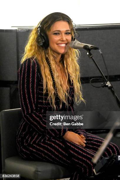 Singer/songwriter Rachel Platten performs at SiriusXM Studios on August 21, 2017 in New York City.