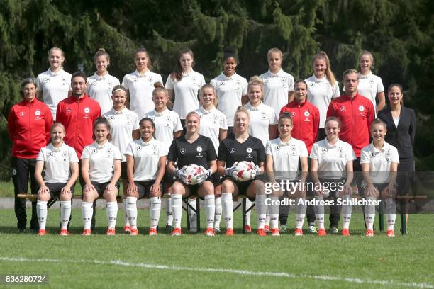 Teamphoto : "nPauline Wimmer , Lina Jubel , Jsamin Jabbes , Johanna Biermann , Shekiera Martinez , Karla Goerlitz , Noreen Guennewig , Julia Gaertner...