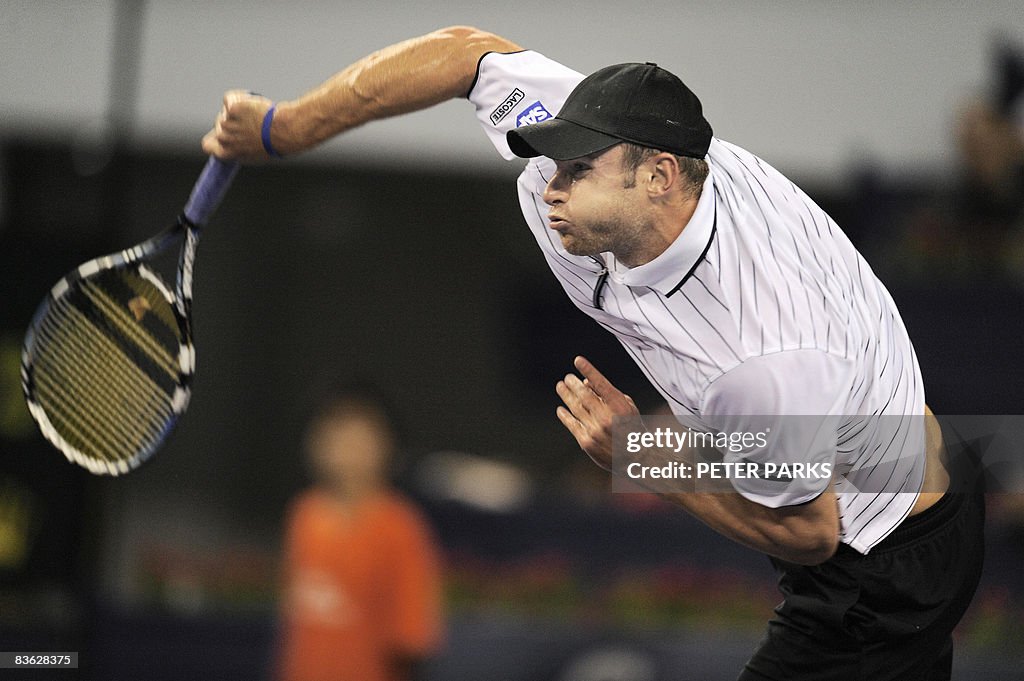 Andy Roderick Serving Andy Roddick of the US serves against Andy Murray of Britain in their ...