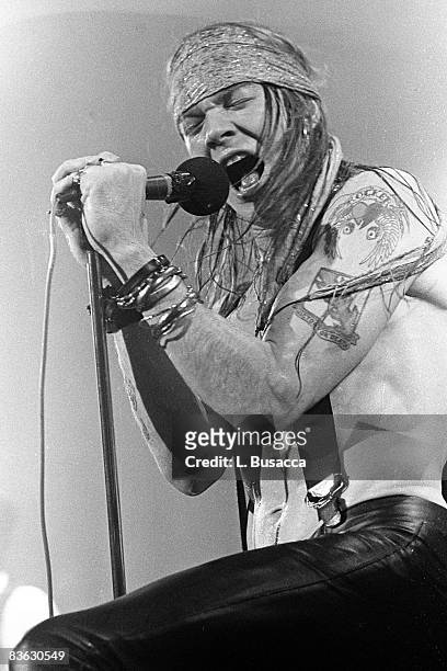 Axl Rose 1988 Photos and Premium High Res Pictures - Getty Images