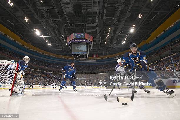 St. Louis Blues Steve Wagner in action vs Los Angeles Kings Kyle Calder . St. Louis, MO CREDIT: David E. Klutho