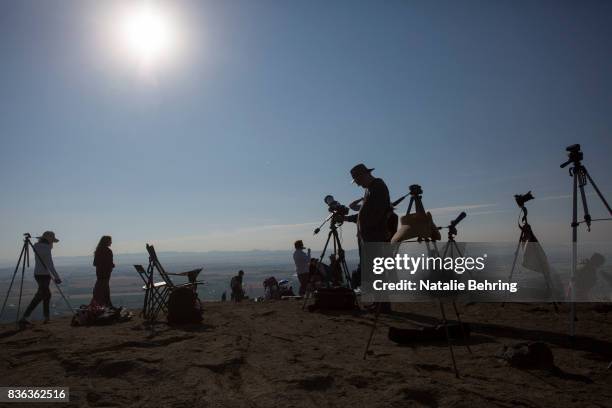Menan Menan Photos and Premium High Res Pictures - Getty Images