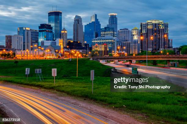 minneapolis cityscape - saint paul stock-fotos und bilder