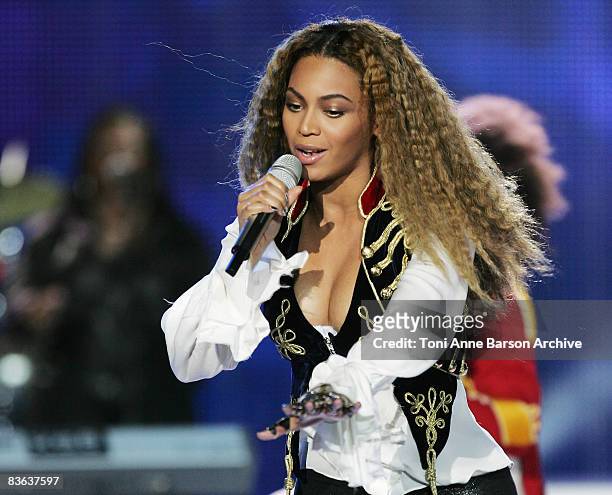 Beyonce Knowles performs at the World Music Awards 2008 at the Monte Carlo Sporting Club on November 9, 2008 in Monte Carlo, Monaco.