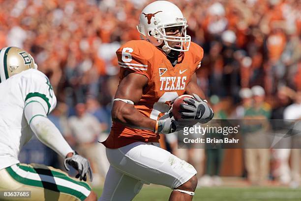 Quan Cosby of the Texas Longhorns carries the ball during the game against the Baylor Bears on November 8, 2008 at Darrell K Royal-Texas Memorial...