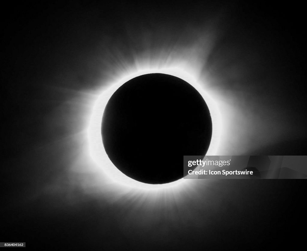 NEWS: AUG 21 Total Solar Eclipse
