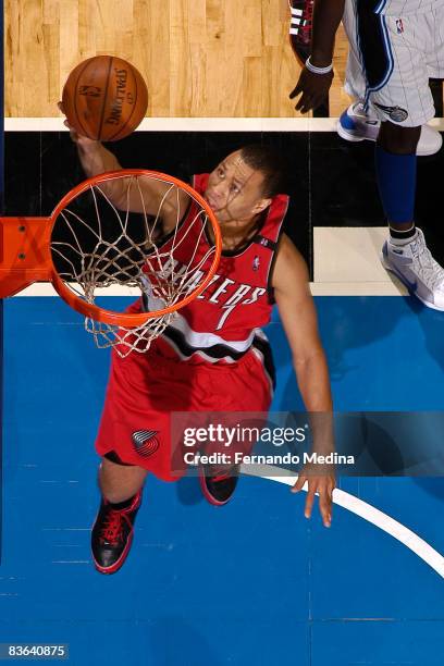 Brandon Roy of the Portland Trail Blazers shoots against the Orlando Magic during the game on November 10, 2008 at Amway Arena in Orlando, Florida....