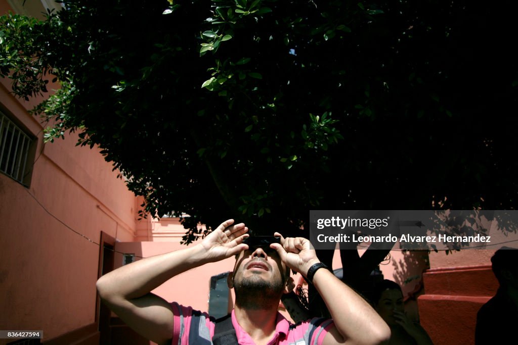 Solar Eclipse in Guadalajara