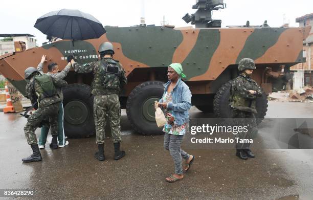 Mega Operation Rio 1,285 Brazil Mega Stock Photos, High-Res Pictures, and Images - Getty ...