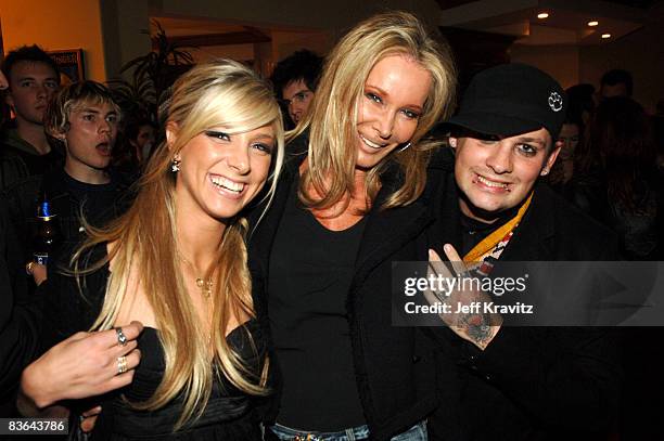 Caleigh Peters, Christine Forsyth-Peters and Benji Madden **exclusive**
