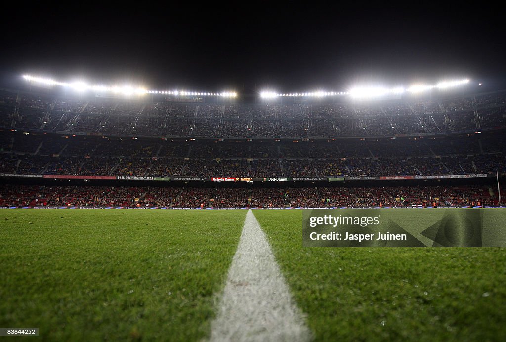 FC Barcelona v Real Valladolid CF - Primera Liga
