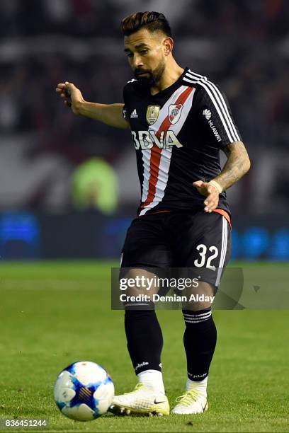 Ariel Rojas of River Plate drives the ball during a match between River Plate and Instituto as part of round 16 of Copa Argentina 2017 at Jose Maria...