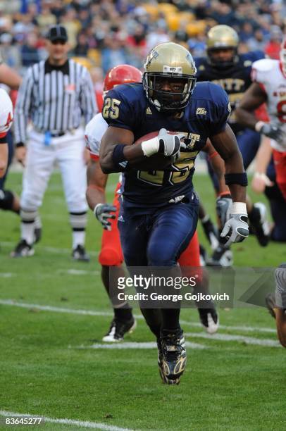 Running back LeSean McCoy of the University of Pittsburgh Panthers runs with the football during a Big East Conference college football game against...