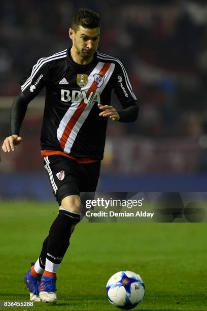 Lucas Alario of River Plate drives the ball during a match between River Plate and Instituto as part of round 16 of Copa Argentina 2017 at Jose Maria...