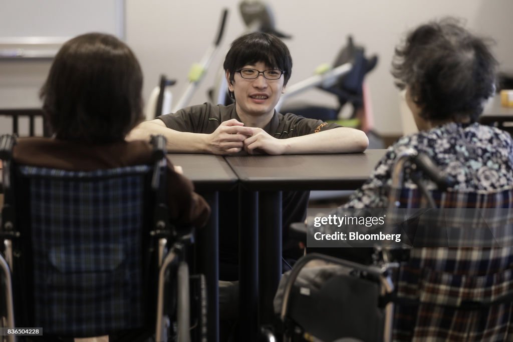 'EGAO link' System At An As Partners Co.'s Nursing Home