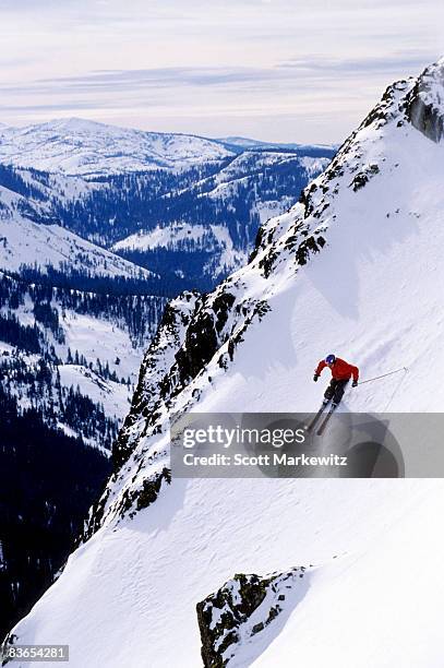 man skiing at squaw valley - タホ湖 ストックフォトと画像