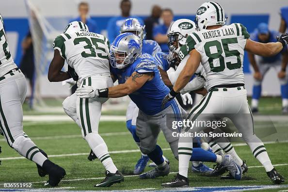 Anthony Zettel Detroit Lions defensive end Anthony Zettel attempts to tackle New ...