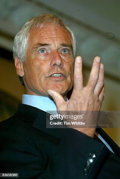 Kilroy Ruler 194 fotos e imágenes de alta resolución de Robert Kilroy Silk - Getty ...