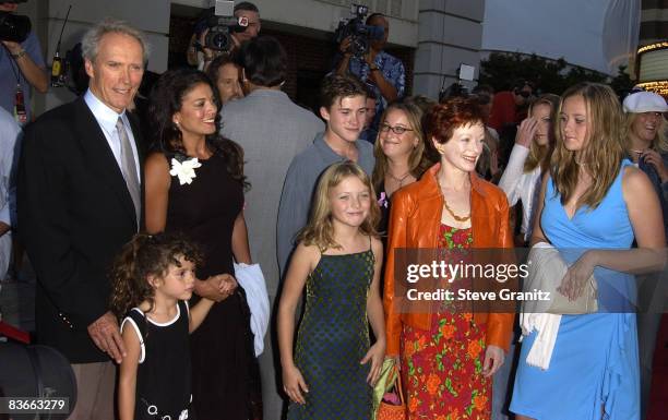 Clint Eastwood, wife Dina, Frances Fisher & children Scott, Kathryn, Francesca & Morgan