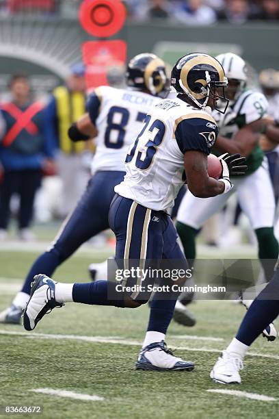 Kenneth Darby of the St. Louis Rams carries the ball against the New York Jets at Giants Stadium on November 9, 2008 in East Rutherford, New Jersey....