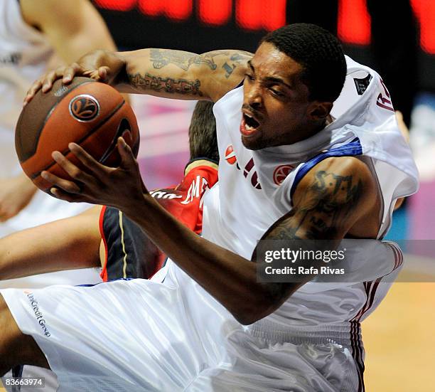 Allan Ray, #15 of Lottomatica Roma in action during the Euroleague Basketball Game 4 match between Tau Ceramica and Lottomatica Roma at the Fernando...