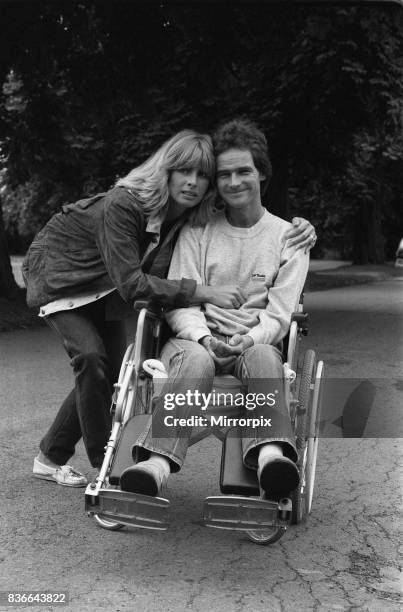 Barry Sheene motorcycle race rider August 1982 with girlfriend Stephanie McLean having left hospital after his 160mph crash at Silverstone on 28th...