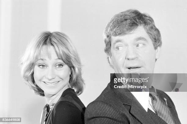 Felicity Kendal and Lawrie McMenemy March 1981 who shared the National Hairdressess Award for "Head of the Year".