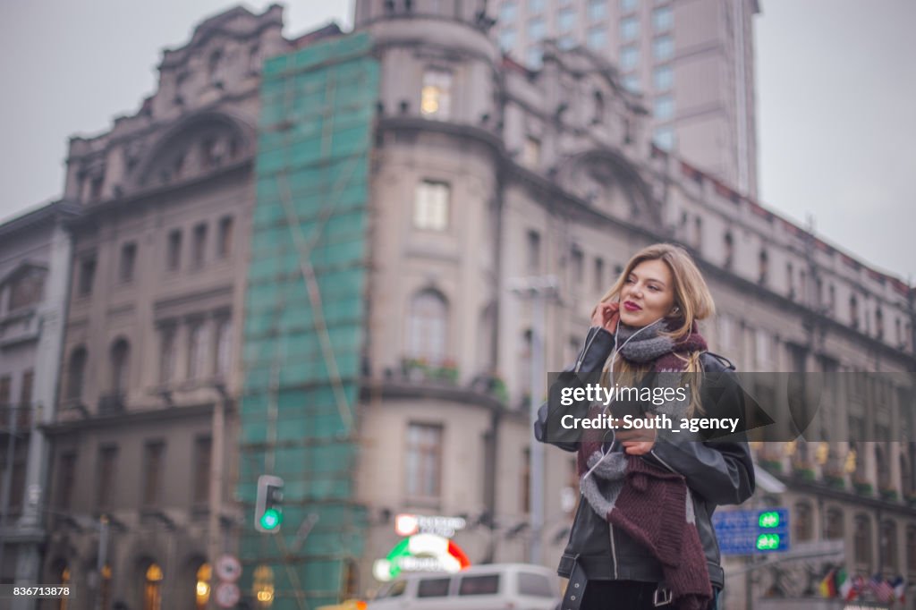 美しい市女性