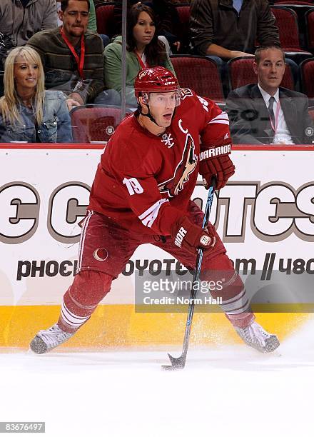 Shane Doan of the Phoenix Coyotes puts on the breaks while looking to pass the puck against the San Jose Sharks on November 9, 2008 at Jobing.com...