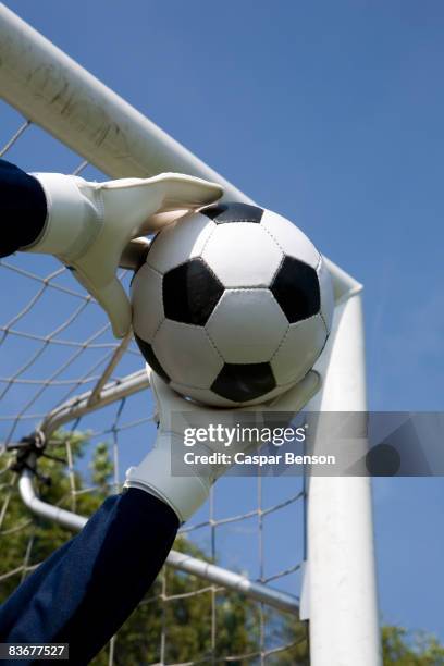 Hand Catching Football Catch Hands Photos and Premium High Res Pictures - Getty Images