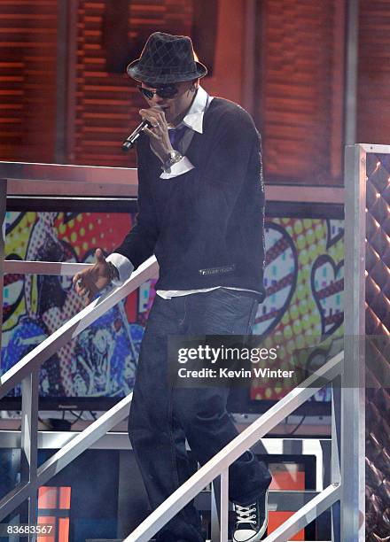 Flex Singer Photos and Premium High Res Pictures - Getty Images