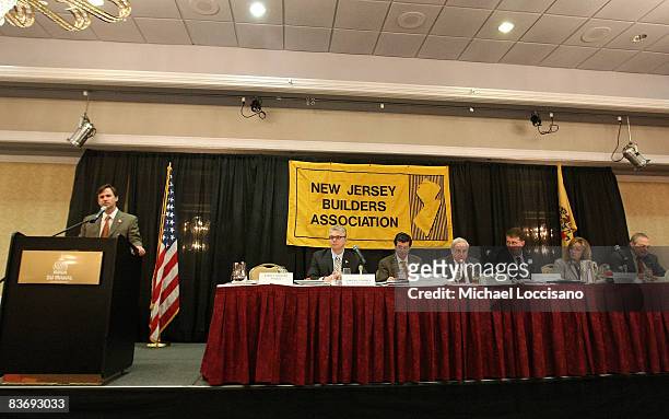 President Barry Solondz addresses the audience while NJBA Executive VP Tim Touchey, VP and 2008/2009 NJBA President Stephen Patron, NJBA Treasurer...