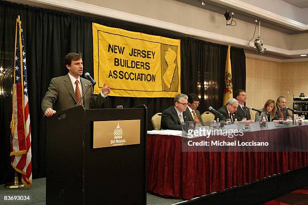 President Barry Solondz addresses the audience while NJBA Executive VP Tim Touchey, VP and 2008/2009 NJBA President Stephen Patron, NJBA Treasurer...