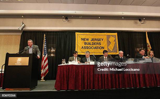 Bob Bolderman addresses the audience while 2007/2008 NJBA President Barry Solondz, NJBA Executive VP Tim Touchey, VP and 2008/2009 NJBA President...
