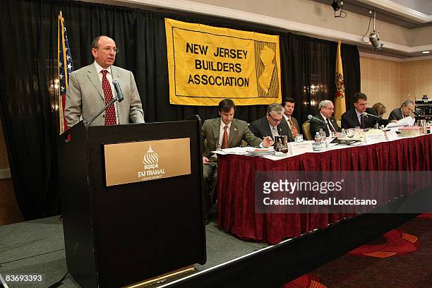 Tim Schaeffer addresses the audience while 2007/2008 NJBA President Barry Solondz, NJBA Executive VP Tim Touchey, 2007/2008 NJBA VP and 2008/2009...