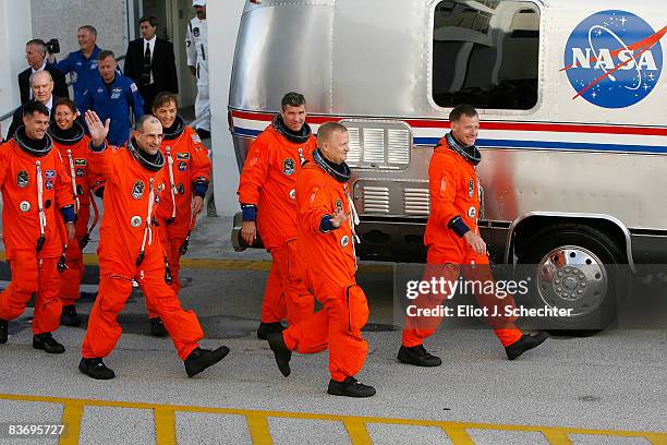 Space Shuttle Endeavour STS-126 crew members, Commander Christopher Ferguson, pilot Eric Boe, mission specialists Steve Bowen, Heidemarie...