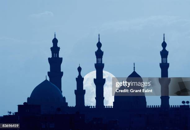 muslim mosque night with rising moon - moské bildbanksfoton och bilder