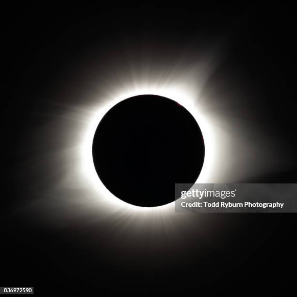 total solar eclipse - totale finsternis stock-fotos und bilder