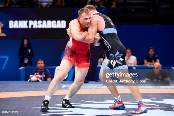 Lorentz of France and H Nabi of Estonia during the Men's 130 Kg Greco-Roman competition during the Paris 2017 World Championships at AccorHotels...