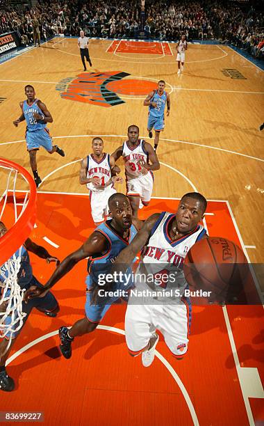 Nate Robinson of the New York Knicks shoots against the Oklahoma City Thunder on November 14, 2008 at Madison Square Garden in New York City. NOTE TO...